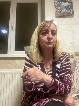 Irina2909xh online show from January 9, 2025, 4:28 pm