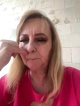 Irina2909xh online show from February 16, 2026, 11:17 am