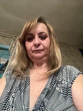 Irina2909xh online show from June 13, 2026, 6:00 am