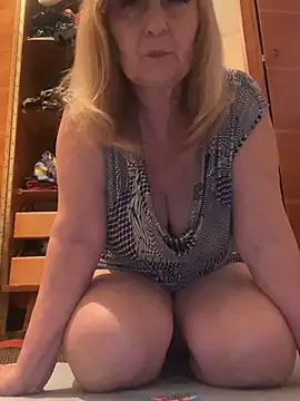 Irina2909xh online show from June 13, 2026, 6:06 pm