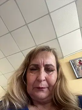 Irina2909xh online show from July 16, 2026, 9:37 am