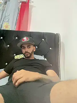 Moodxxx00 online show from February 2, 2026, 8:51 pm