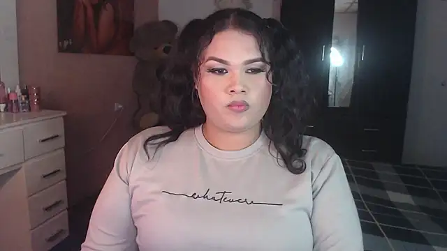 kami hot ts online show from March 17, 2026, 5:00 am