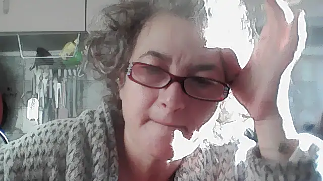 Sunnylarrah online show from September 22, 2025, 4:58 am