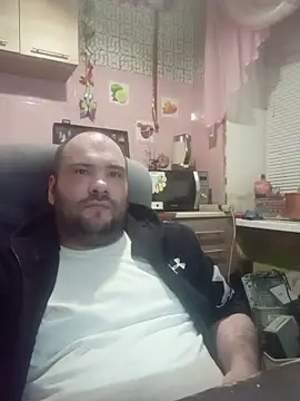 Snapshot of scuban87 chatting on March 26, 2026, 6:35 pm scuban87 online show from March 26, 2026, 6:35 pm