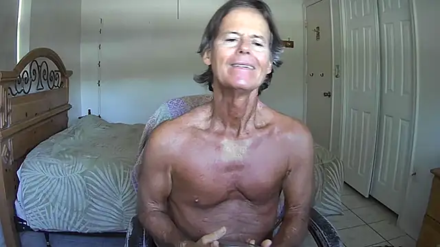 nakeedcowboi65 online show from May 6, 2026, 9:20 pm