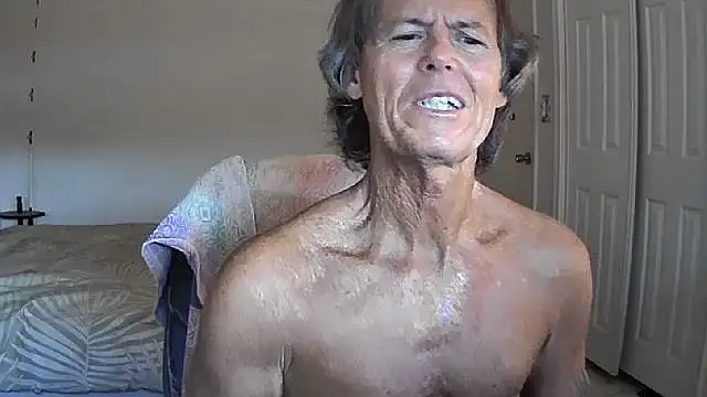 nakeedcowboi65 online show from June 12, 2026, 11:25 pm