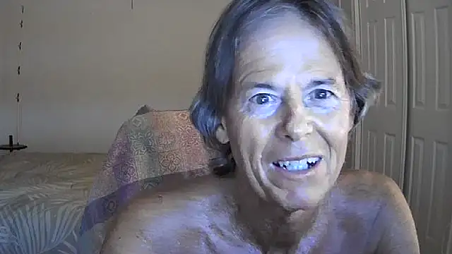 nakeedcowboi65 online show from June 26, 2026, 12:04 am
