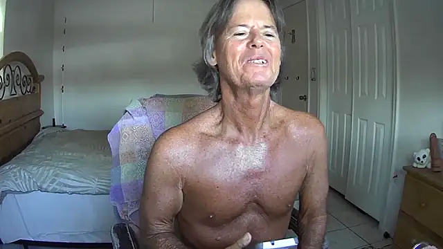 nakeedcowboi65 online show from July 17, 2026, 12:56 pm