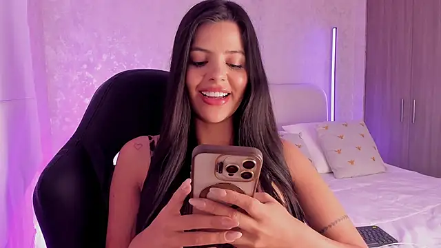 Snapshot of salome__11 chatting on February 13, 2025, 4:11 am salome 11 online show from February 13, 2025, 4:11 am