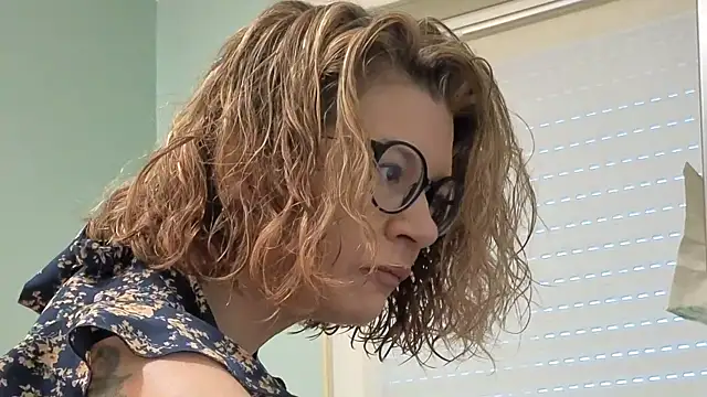 jennylovence online show from March 19, 2026, 7:56 am