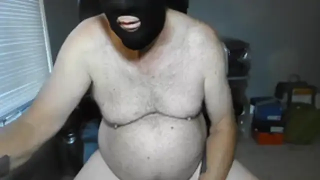 Snapshot of CBTluver chatting on October 30, 2025, 5:13 pm CBTluver online show from October 30, 2025, 5:13 pm