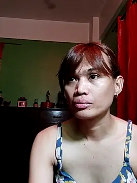 QueenSoreal online show from September 19, 2025, 4:40 pm