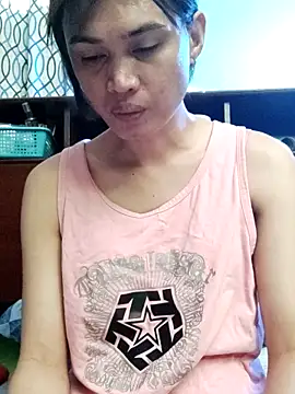 Snapshot of QueenSoreal chatting on February 23, 2026, 10:29 pm QueenSoreal online show from February 23, 2026, 10:29 pm