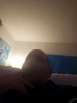 Snapshot of verylargecock chatting on October 30, 2025, 10:32 pm verylargecock online show from October 30, 2025, 10:32 pm