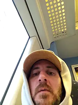 Snapshot of verylargecock chatting on November 7, 2025, 12:05 pm verylargecock online show from November 7, 2025, 12:05 pm