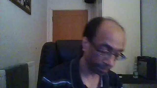 rauncher1 online show from February 18, 2025, 9:31 pm