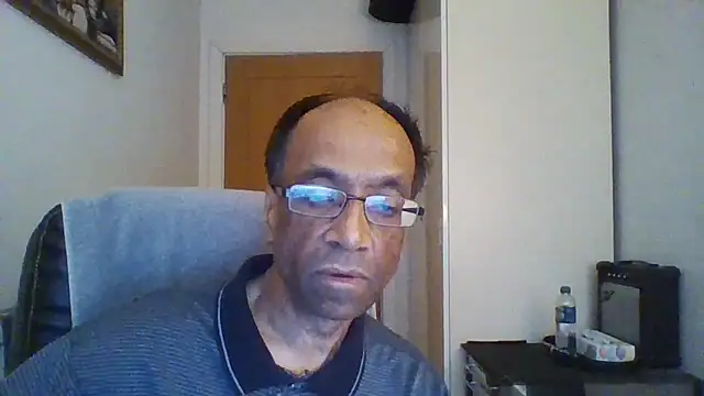 rauncher1 online show from October 17, 2025, 9:01 am