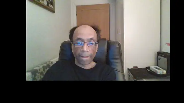 rauncher1 online show from April 29, 2026, 10:49 pm