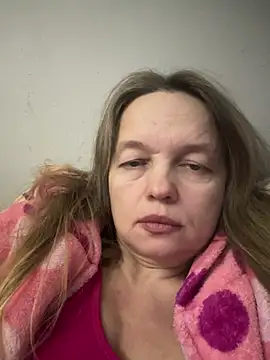 Susanel online show from January 12, 2026, 6:02 pm