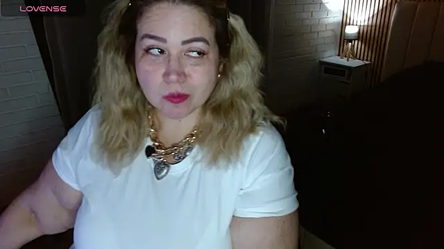 bella savati online show from April 7, 2026, 11:59 pm