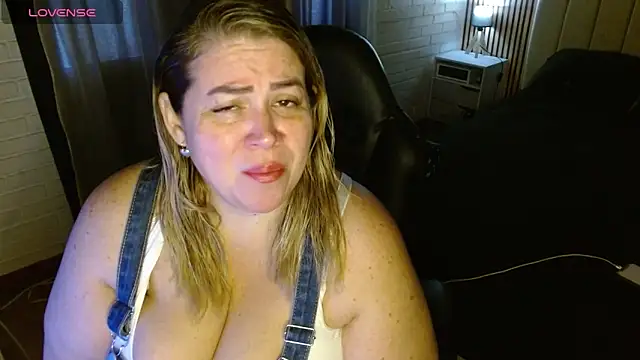 bella savati online show from April 11, 2026, 8:13 pm