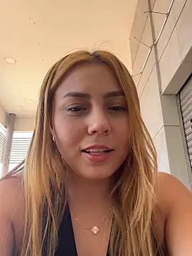 Brittanyrosexx online show from May 15, 2026, 4:03 pm
