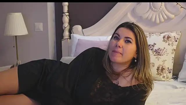 FeliciaKrige online show from January 6, 2025, 2:04 am
