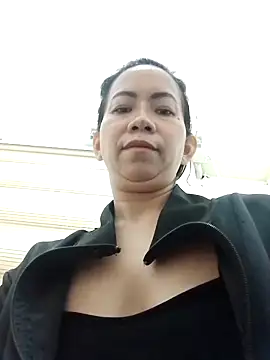 ladyxianne online show from March 3, 2025, 8:49 am