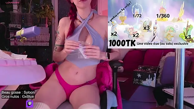 Snapshot of Indriya2x0 chatting on October 1, 2025, 7:53 pm Indriya2x0 online show from October 1, 2025, 7:53 pm