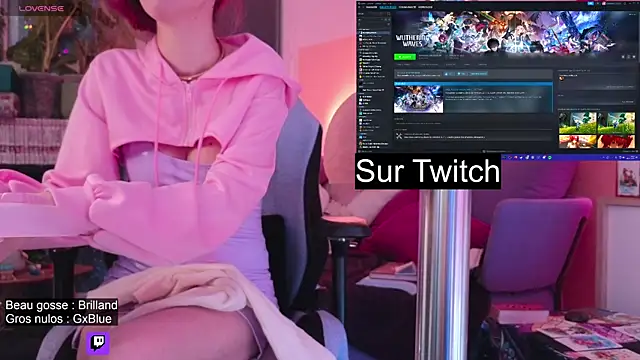 Snapshot of Indriya2x0 chatting on November 4, 2025, 9:14 pm Indriya2x0 online show from November 4, 2025, 9:14 pm