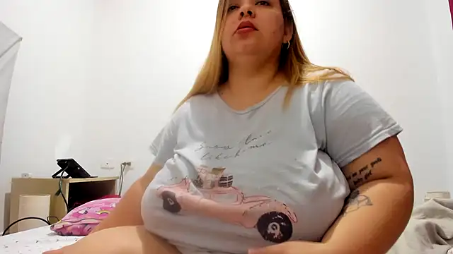 Blondylicious online show from March 20, 2025, 11:45 pm
