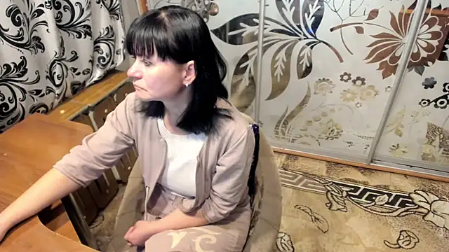 Snapshot of EVILENSA chatting on December 16, 2024, 2:27 pm EVILENSA online show from December 16, 2024, 2:27 pm