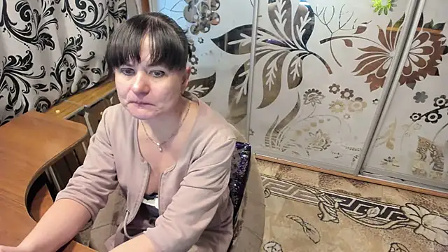 Snapshot of EVILENSA chatting on February 15, 2025, 1:27 pm EVILENSA online show from February 15, 2025, 1:27 pm