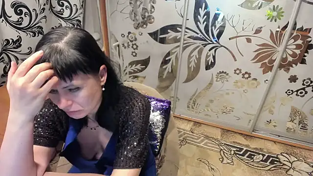 Snapshot of EVILENSA chatting on March 7, 2025, 4:44 pm EVILENSA online show from March 7, 2025, 4:44 pm