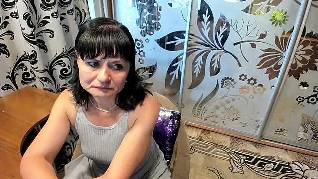 Snapshot of EVILENSA chatting on June 7, 2026, 1:15 pm EVILENSA online show from June 7, 2026, 1:15 pm