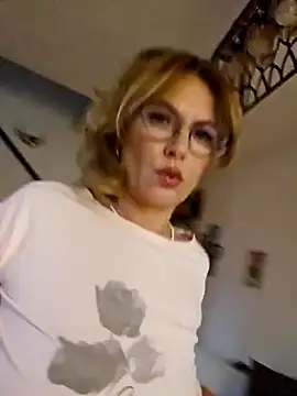 elacoquette online show from February 1, 2025, 2:34 pm