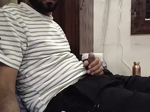 brownie cake cb online show from November 16, 2025, 4:01 pm