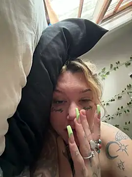 lexymarie online show from March 22, 2026, 12:52 pm