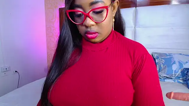 Snapshot of CaseyMoon chatting on January 22, 2025, 12:38 pm CaseyMoon online show from January 22, 2025, 12:38 pm