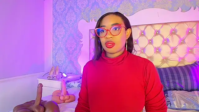 Snapshot of CaseyMoon chatting on March 6, 2026, 12:34 pm CaseyMoon online show from March 6, 2026, 12:34 pm