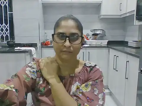 Snapshot of Indiankushy chatting on June 22, 2026, 5:32 pm Indiankushy online show from June 22, 2026, 5:32 pm