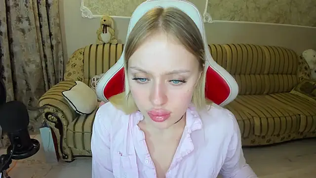 ElinOceanX online show from December 8, 2024, 3:02 pm