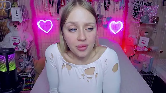 ElinOceanX online show from March 21, 2025, 12:07 am