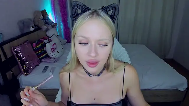 ElinOceanX online show from September 18, 2025, 3:47 pm