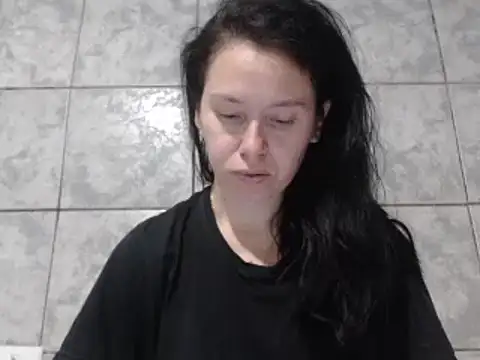 Venusluxodomme online show from September 29, 2025, 8:57 pm