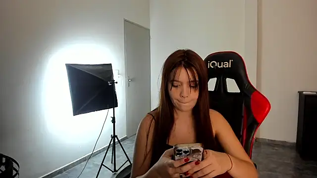 kiarafonseca  online show from March 25, 2026, 2:17 am