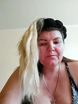 VeronikaBless online show from September 16, 2025, 1:34 pm