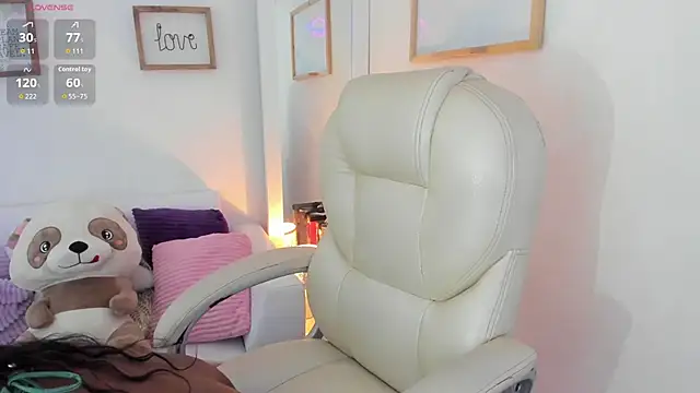 zobe love online show from June 26, 2026, 4:55 pm