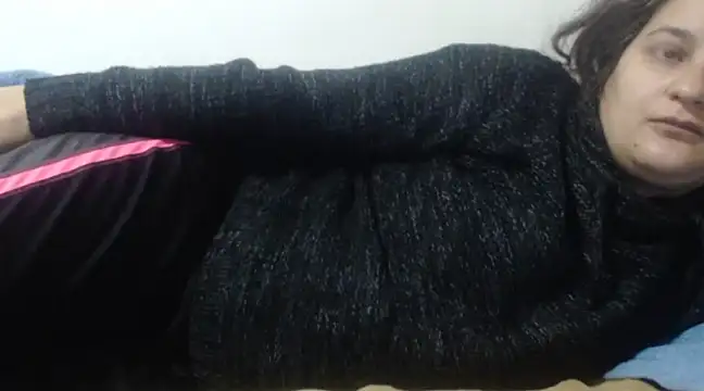 Snapshot of flowerlauren chatting on January 23, 2025, 3:22 pm flowerlauren online show from January 23, 2025, 3:22 pm